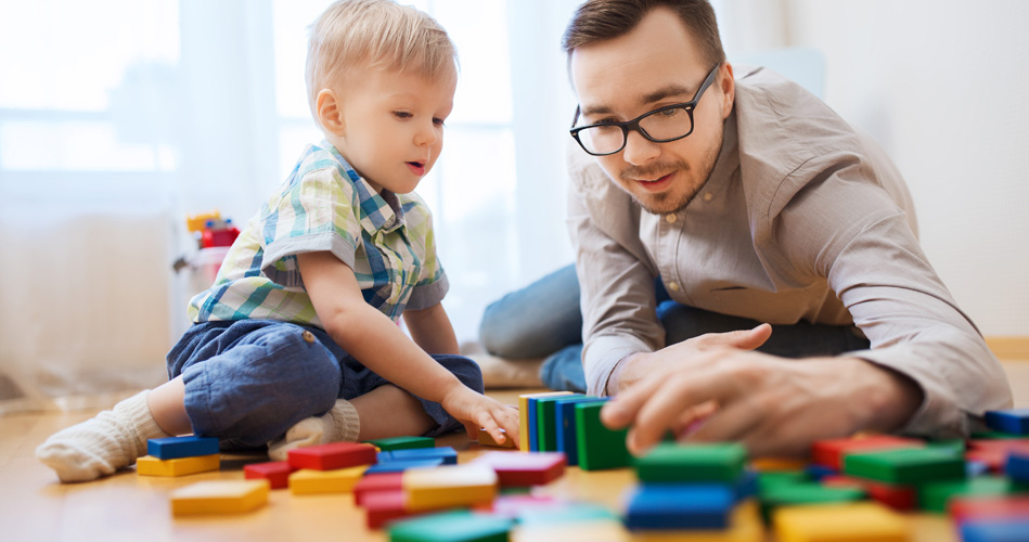 Apprendre à jouer avec votre enfant quand vous devenez parent