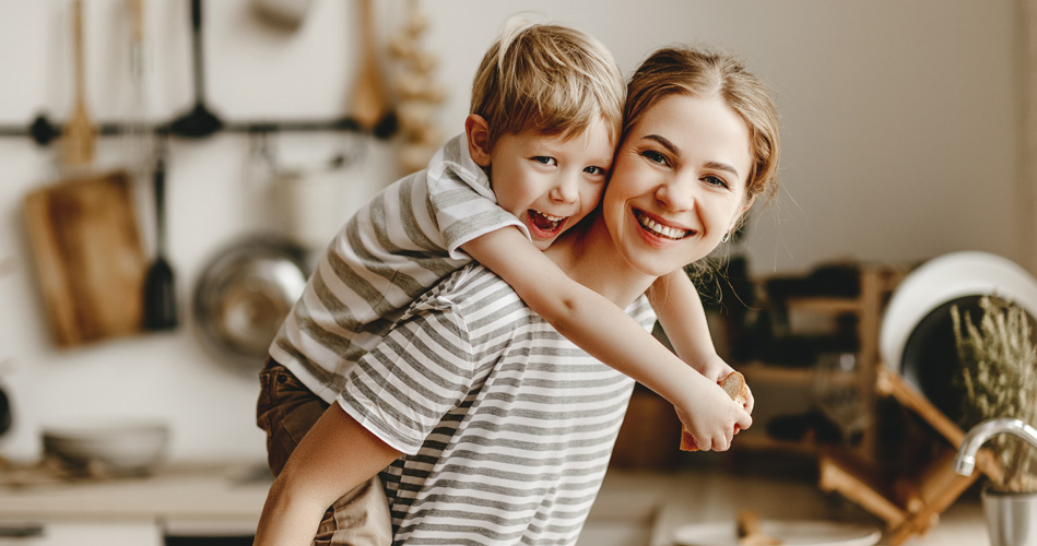 Avec quoi Maman?