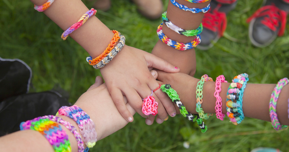 Bracelet d'amitié-Version tout-petits, bricolages pour enfants