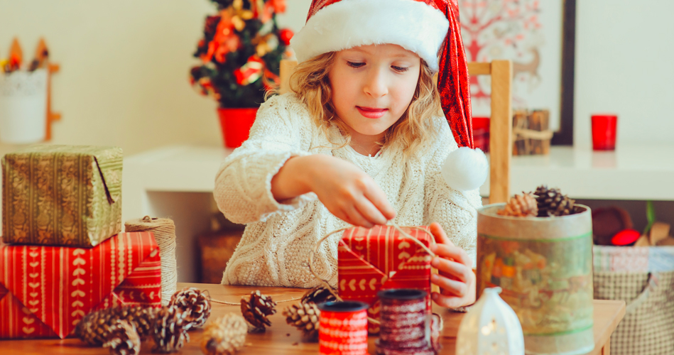 Comment stimuler la motricité fine avec les cadeaux de Noël?
