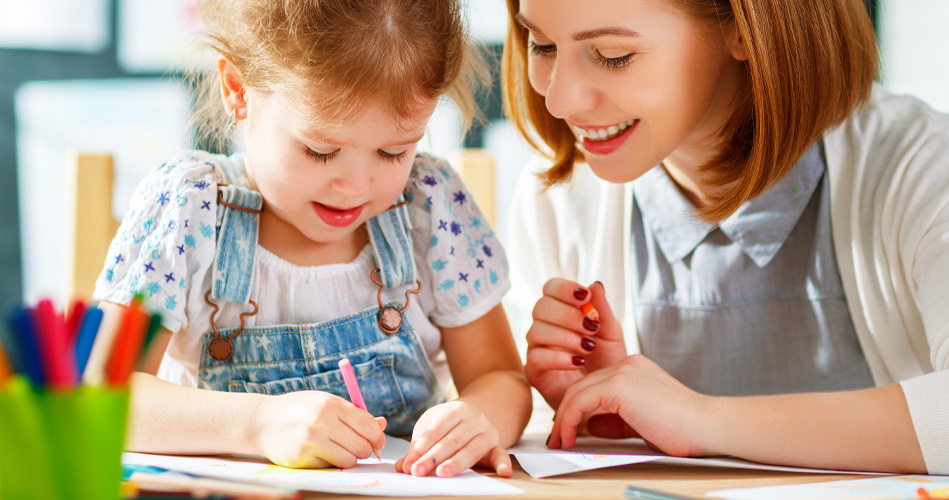 Créer des liens avec des adultes et des enfants plus vieux