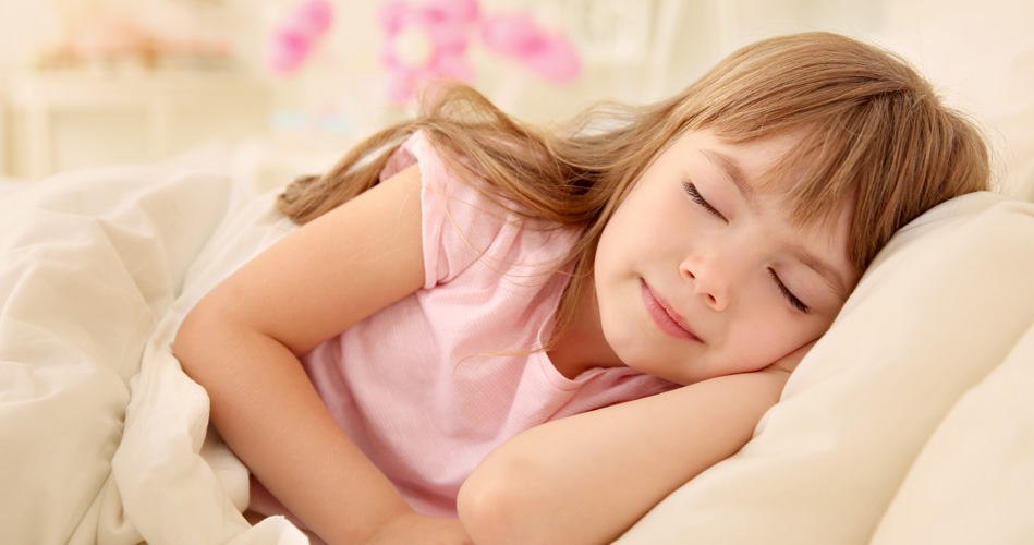 De bonnes habitudes de sommeil, ça s’apprend très tôt!