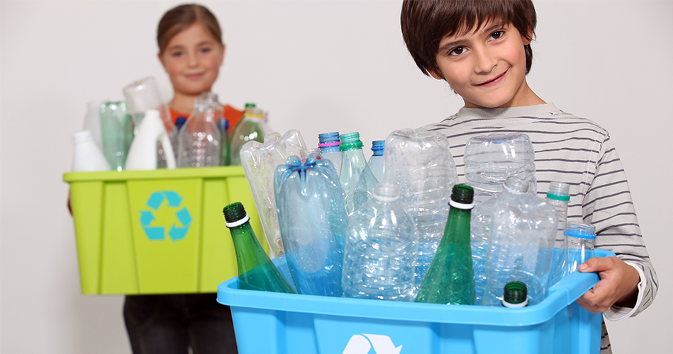 Dire « bac de recyclage » en anglais.