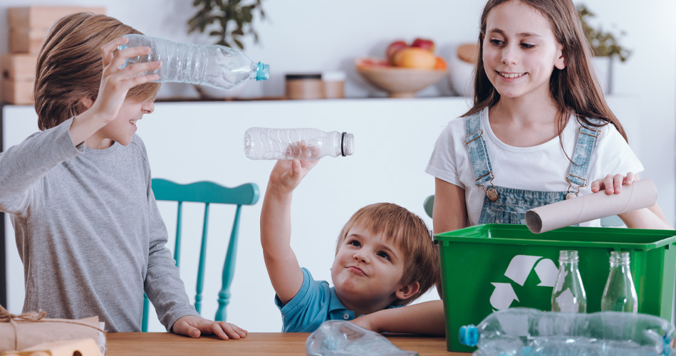 Du matériel recyclé dans vos coins thématiques