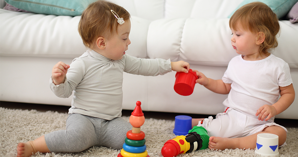 Enfant en contact avec une maladie. Qui dois-je exclure?