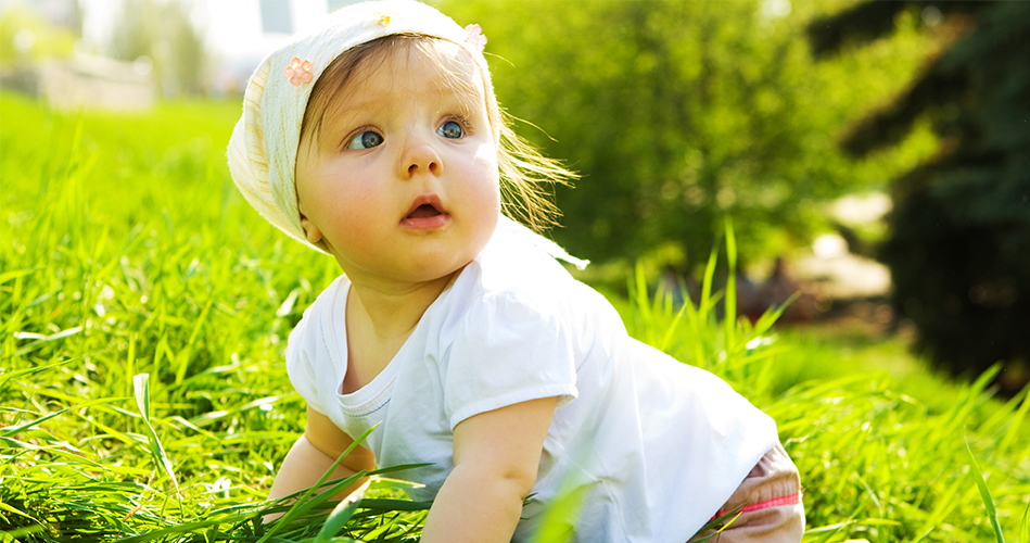 Explorons la nature à l'extérieur, activités pour enfants de 0 à 36 mois.