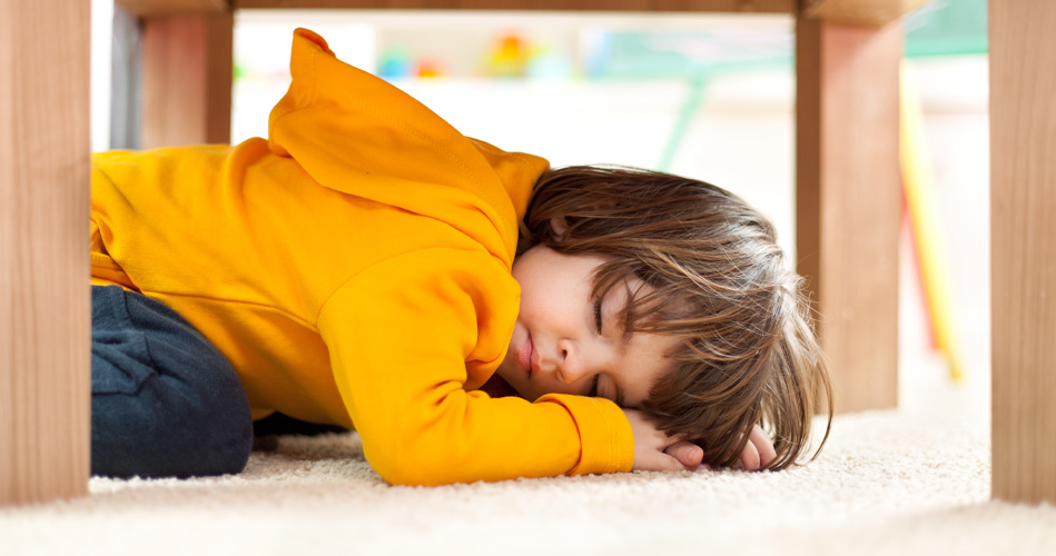Faut-il s’adapter au rythme des enfants ou leur imposer des horaires de siestes?