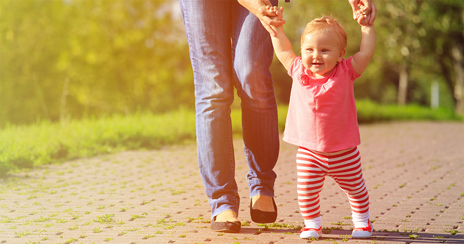 La marche : les premiers pas de bébé