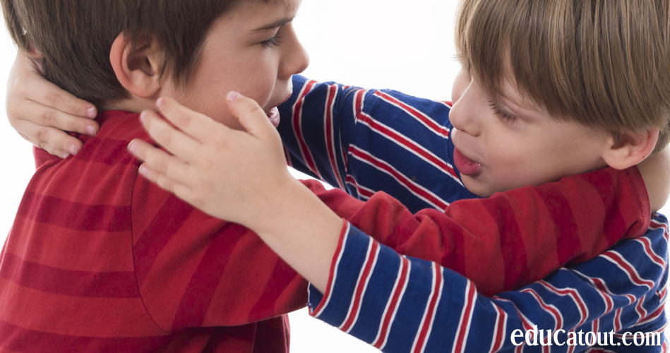 Il Tape Et Pousse Ses Amis Sans Aucune Raison Strategies Educatives Educatout