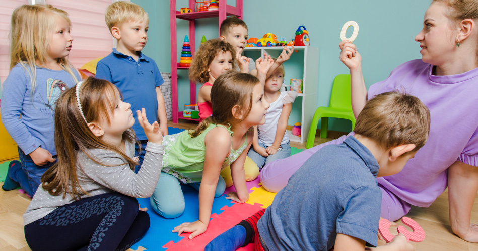 Jeux pour découvrir les maths en groupe