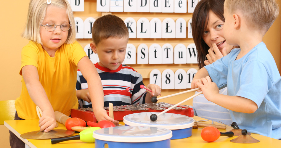 Jouons du tambour,activités musicales pour enfants.