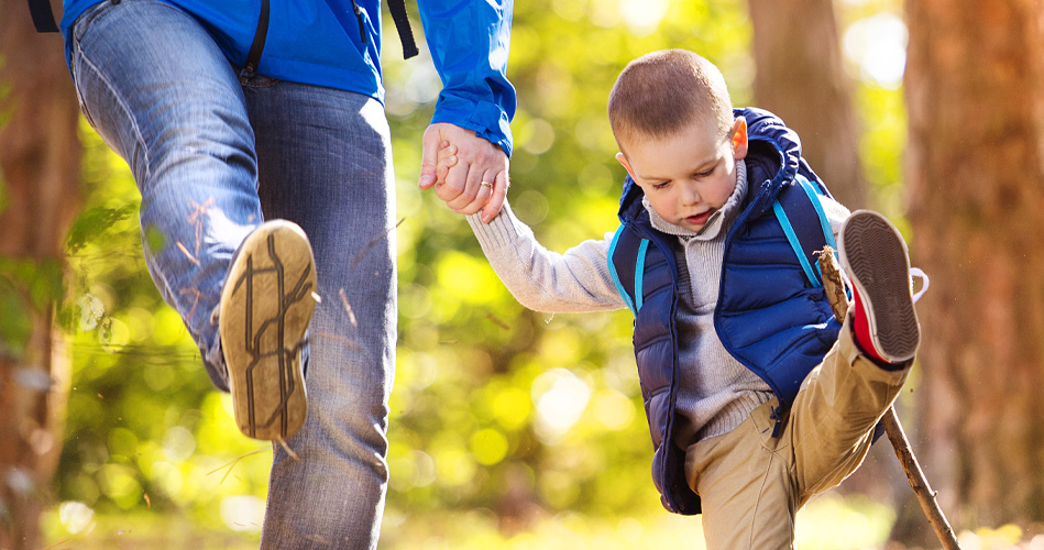 La marche en montagne en famille pourquoi pas!