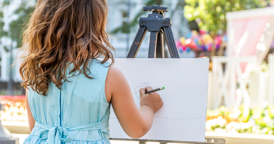 Le coin arts plastiques en été