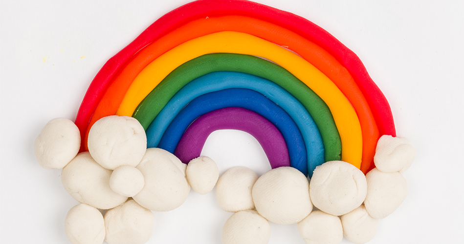 Pâte à jouer colorée à la guimauve, recette de matériel éducatif