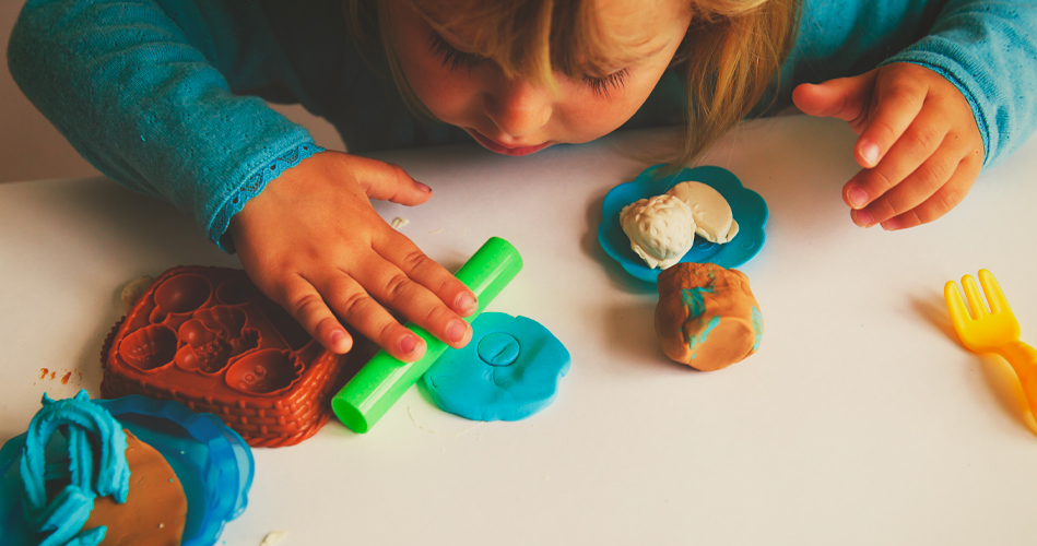 pâte à modeler comestible et NON toxique pour les enfants avec 4 ingré