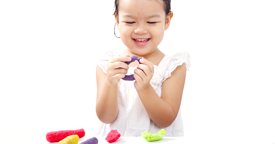 Pâte à modeler aux bonbons