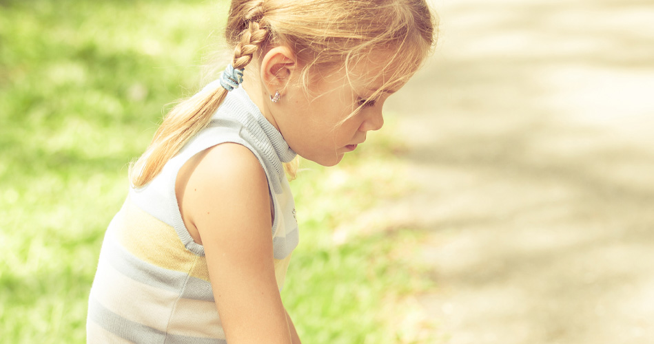 Pourquoi un enfant peut vouloir volontairement se faire mal