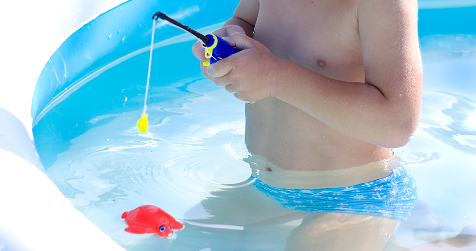 Jeu de pêche à la ligne avec canne à aimant