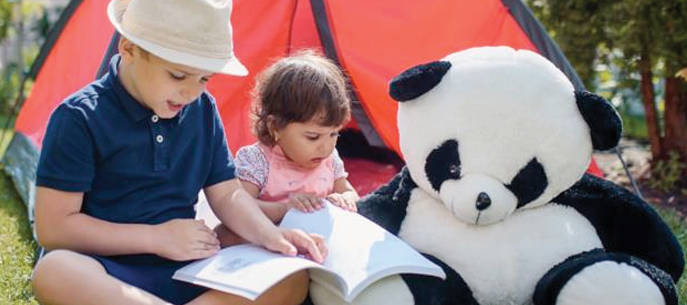 Du camping dans la cour extrieure