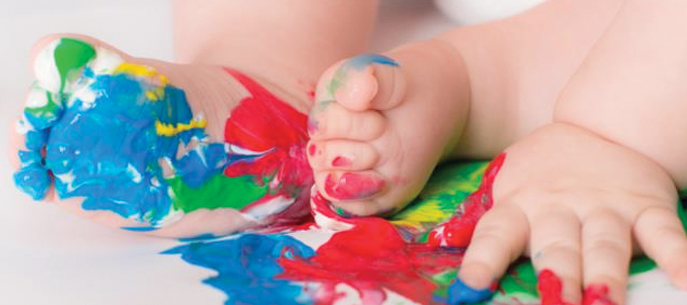 Des pieds et des mains  toucher partout