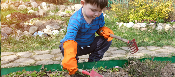 Faire le m�nage de la cour	