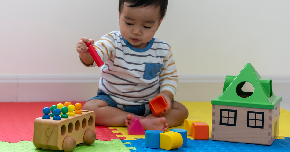 Thème sur la rentrée avec les poupons et les trottineurs