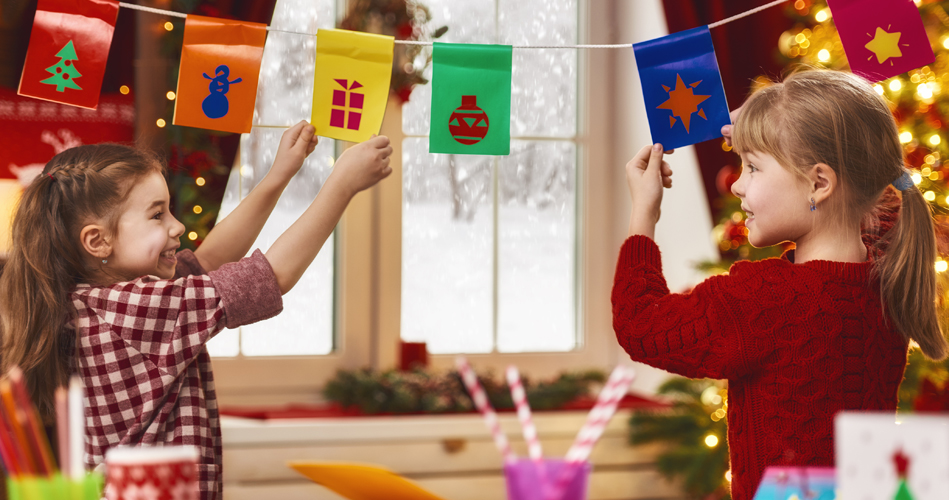 Un bricolage collectif de Noël sur plusieurs semaines