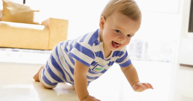 Construire un casse-tête adapté pour les poupons, activités pour enfants de  0 à 18 mois.