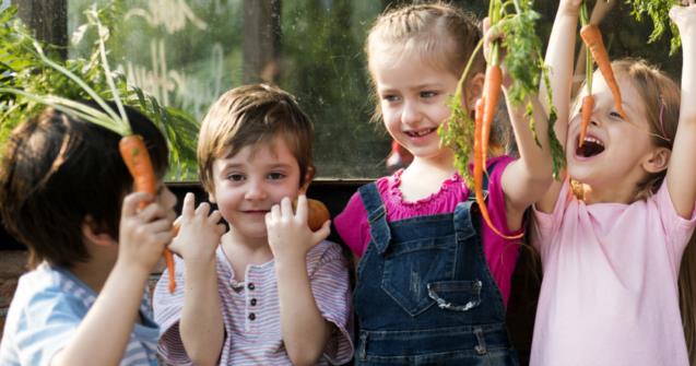 Jardiner avec les enfants